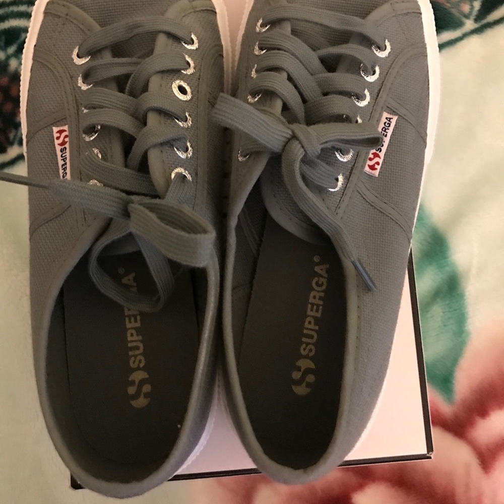 Sugerga Women’s Cotu Sneaker